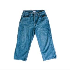 VGUC Curvy Wide Leg Jeans Size 8 from Loft in Medium Wash